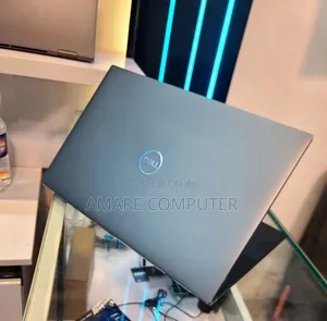 New Laptop Dell Precision 5540 16GB Intel Core I7 SSD 512GB