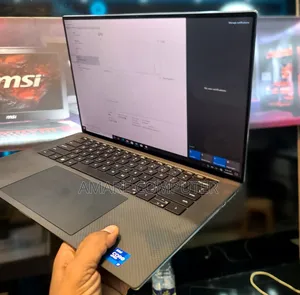 New Laptop Dell Precision 5540 16GB Intel Core I7 SSD 512GB