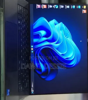 New Laptop Dell Precision 5570 16GB Intel Core I7 SSD 512GB