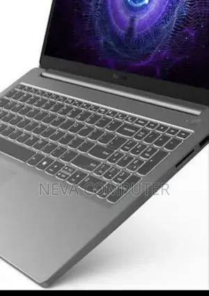 New Laptop Lenovo LOQ 15IRH8 16GB Intel Core I5 SSD 512GB