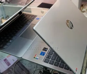 New Laptop HP 16GB Intel Core I5 SSD 1T