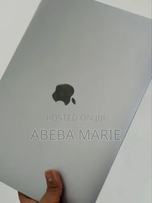 New Laptop Apple MacBook Pro 2017 8GB Intel Core I5 SSD 128GB