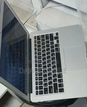 New Laptop Apple MacBook Air 2013 4GB Intel Core I5 SSD 256GB