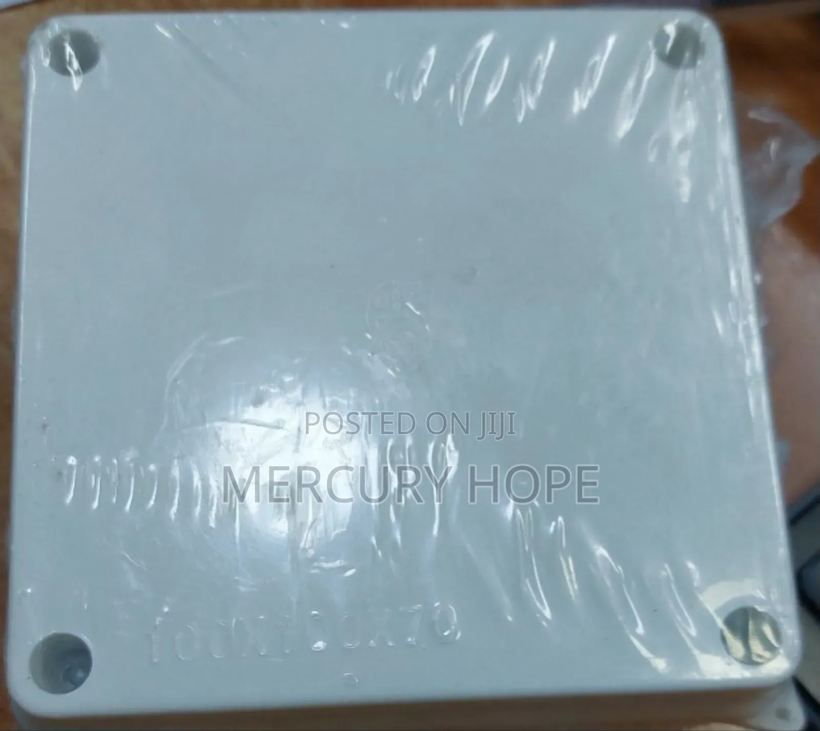 Waterprof J,Box 10×10