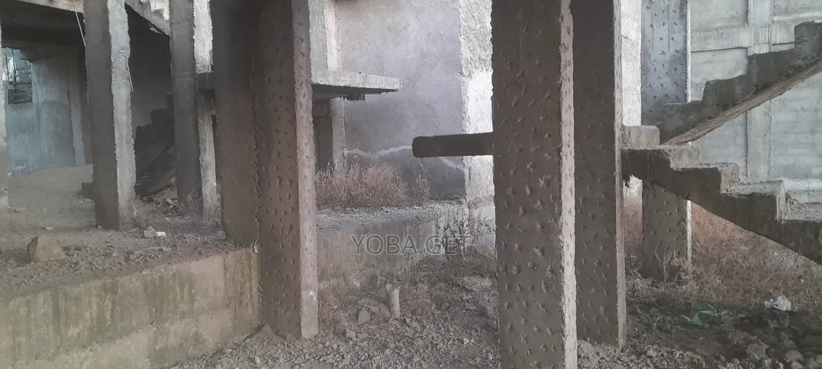 7bdrm House in Akaky Kaliti for sale