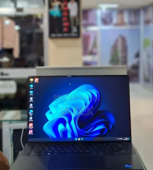 New Laptop Dell Precision 5570 16GB Intel Core I7 SSD 512GB