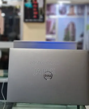 New Laptop Dell Precision 5570 16GB Intel Core I7 SSD 512GB