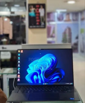 Photo - New Laptop Dell Precision 5570 16GB Intel Core I7 SSD 512GB