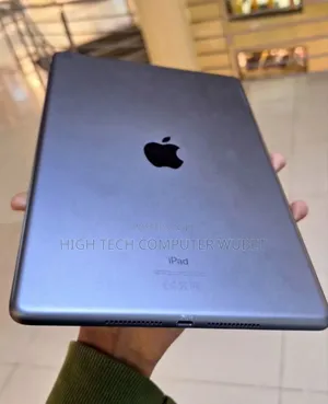 Photo - Apple iPad 10.2 (2021) 32 GB Silver