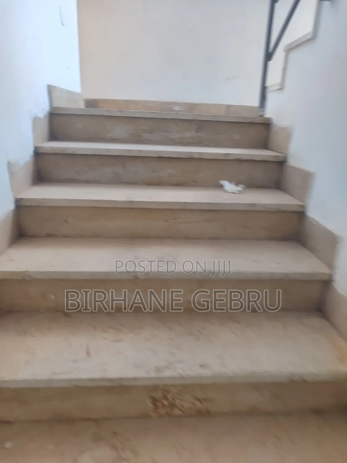 5bdrm House in G+1 House, Bole for rent