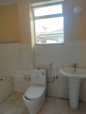 5bdrm House in G+1 House, Bole for rent