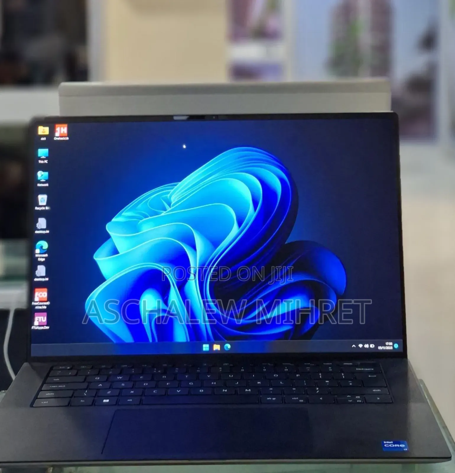 New Laptop Dell Precision 5570 16GB Intel Core I7 SSD 512GB