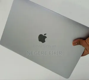 New Laptop Apple MacBook Pro 2017 8GB Intel Core I5 SSD 128GB