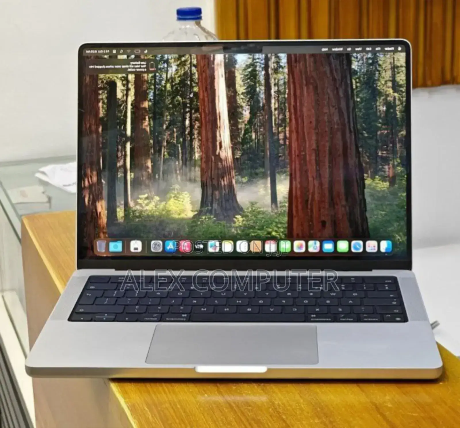 New Laptop Apple MacBook Pro M1 16GB Apple M1 Pro SSD 512GB