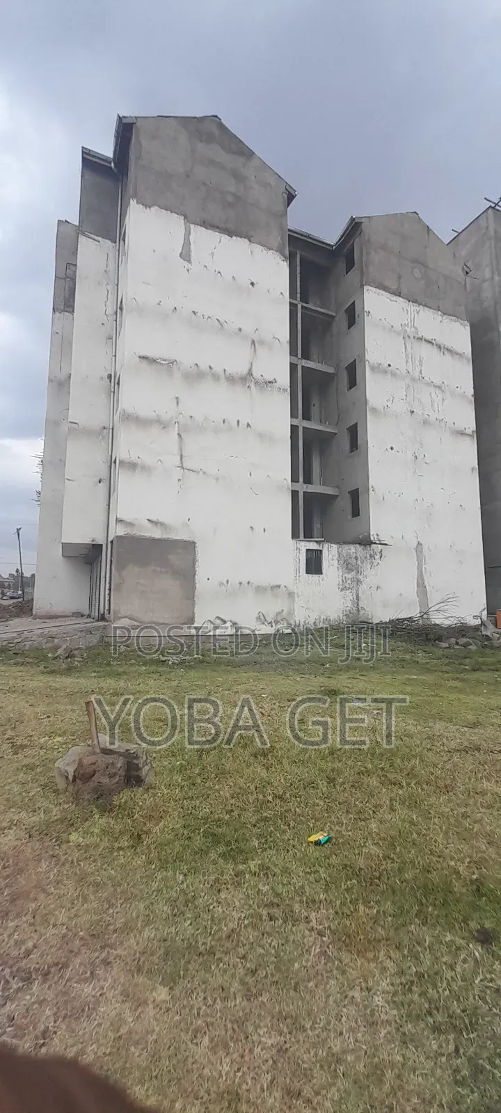 አስቸካይ የሚሸጥ አፓርታማ