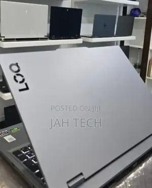 New Laptop Lenovo LOQ 15IRH8 16GB Intel Core I5 SSD 512GB