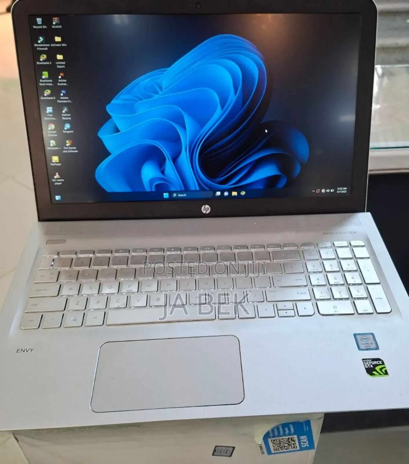 New Laptop HP Envy 15 16GB Intel Core I5 SSD 512GB