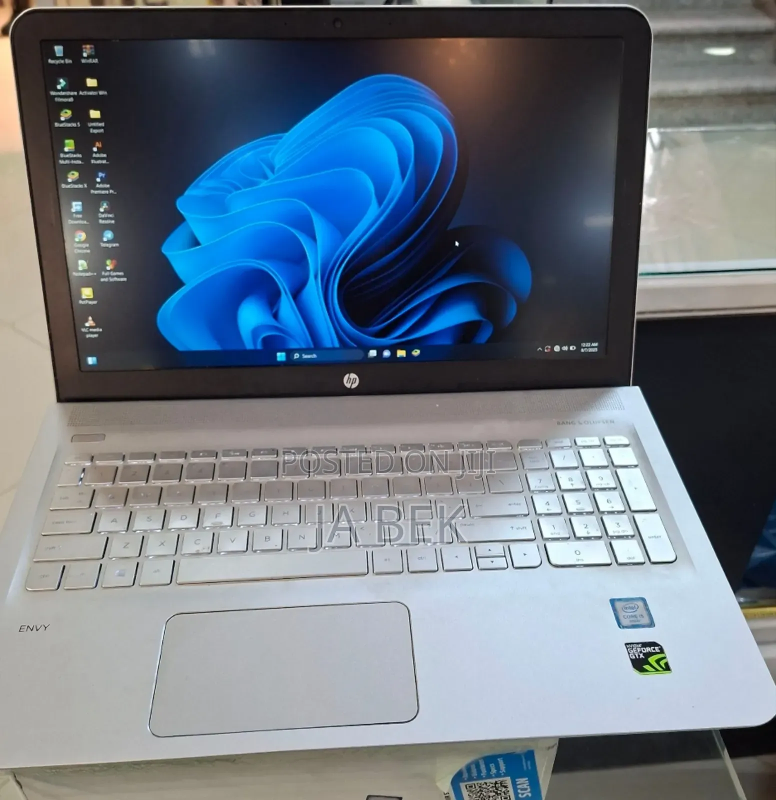 New Laptop HP Envy 15 16GB Intel Core I5 SSD 512GB