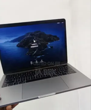 Photo - New Laptop Apple MacBook Pro 2017 8GB Intel Core I5 SSD 128GB