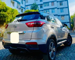 Hyundai Creta 2016 Gold