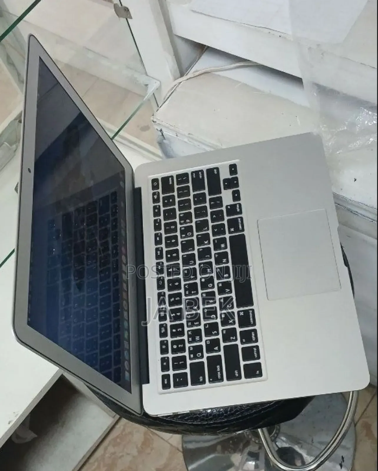 New Laptop Apple MacBook Air 2013 8GB Intel Core I5 SSD 256GB