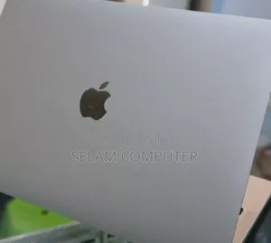 New Laptop Apple MacBook Pro 2022 M2 8GB Apple M2 SSD 256GB