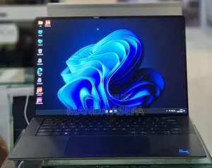 Photo - New Laptop Dell Precision 5570 16GB Intel Core I7 SSD 512GB