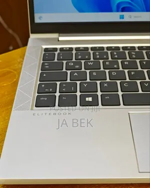 New Laptop HP EliteBook 835 G7 16GB AMD Ryzen 5 SSD 512GB