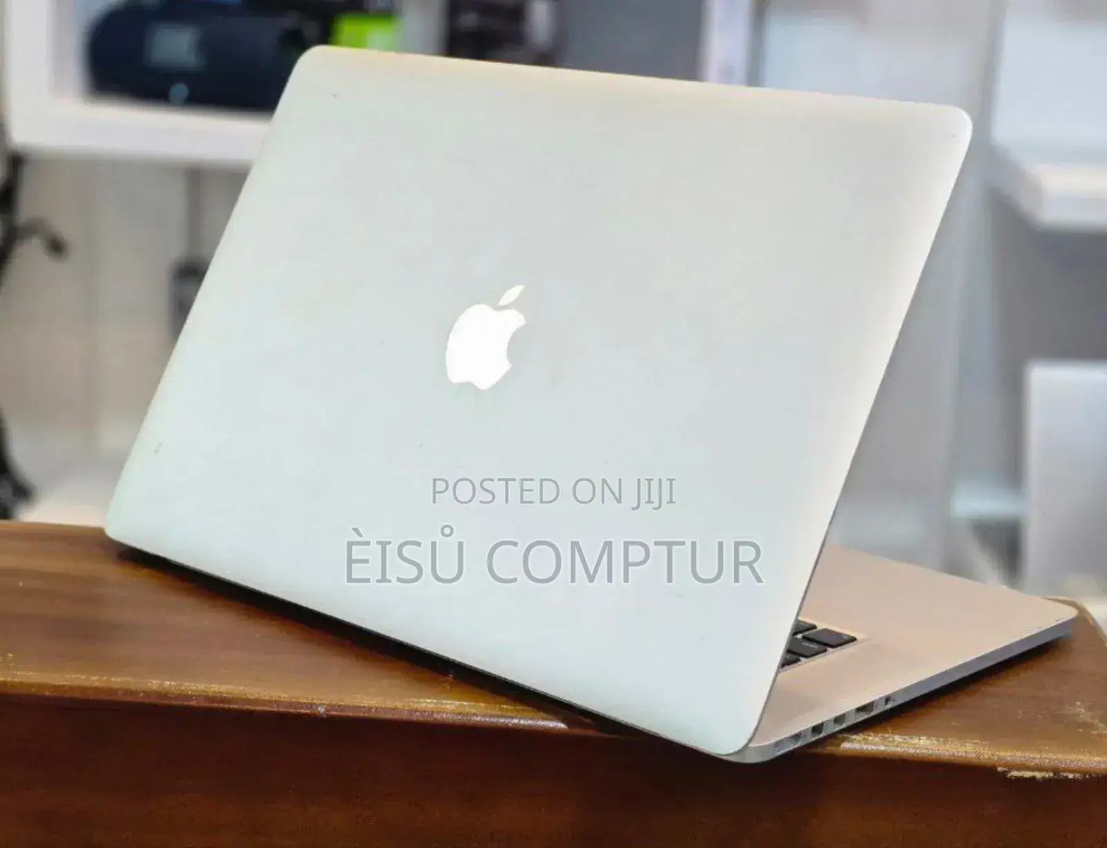 New Laptop Apple MacBook 2015 16GB Intel Core I7 SSD 256GB