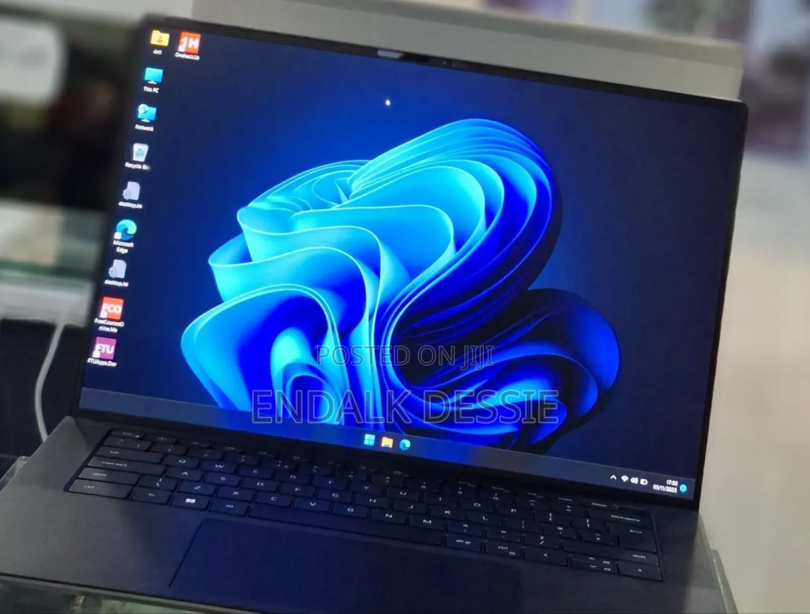 New Laptop Dell Precision 5570 16GB Intel Core I7 SSD 512GB