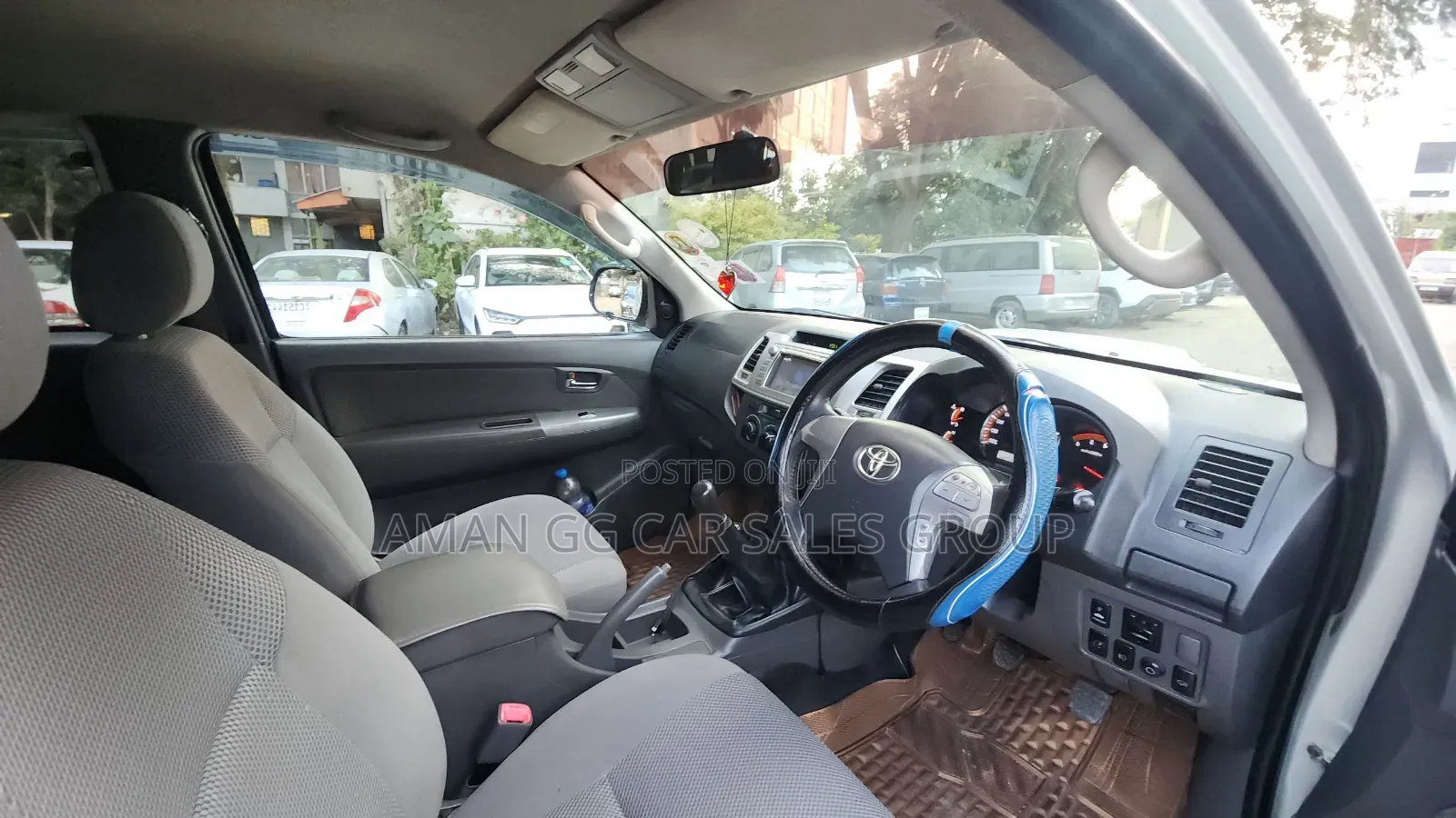 Toyota Hilux 2023 Gray