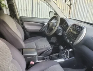 Toyota RAV4 2004 Silver