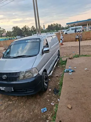 Photo - Toyota HiAce 2008 Silver