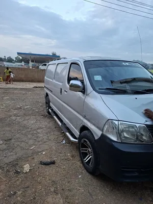 Toyota HiAce 2008 Silver
