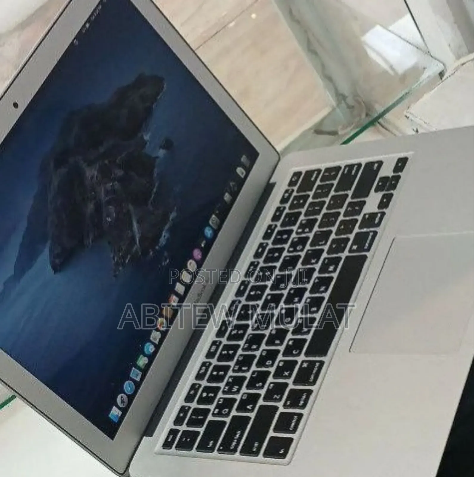 New Laptop Apple MacBook Air 2013 4GB Intel Core I5 SSD 256GB