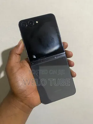 Samsung Galaxy Z Flip5 256 GB Black