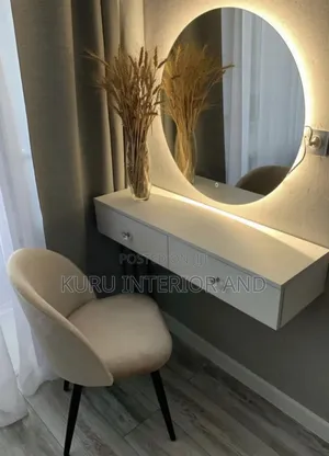 Photo - Dressing Tabel ( Circled Mirror and Light )
