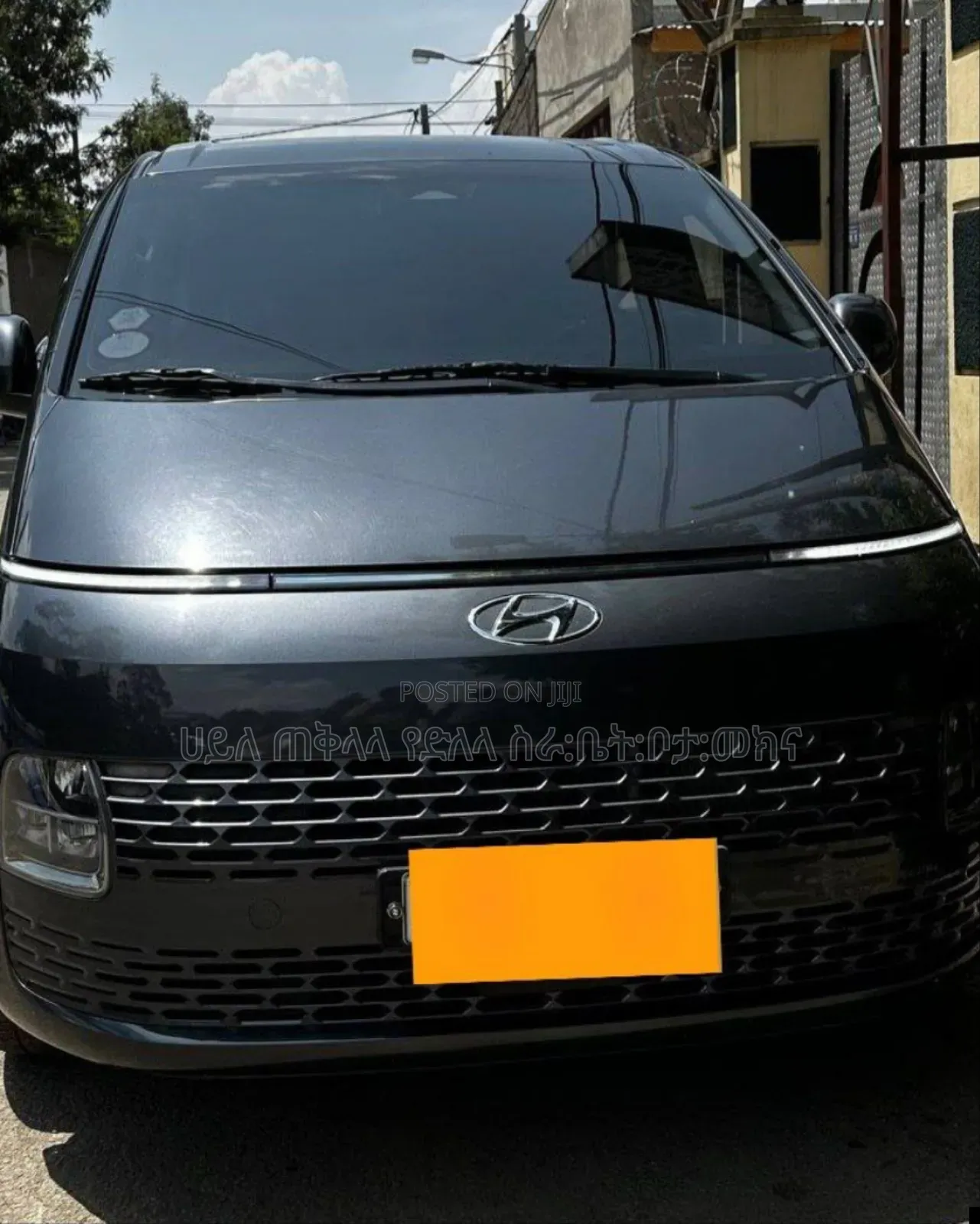 Hyundai Staria 2023 Teal