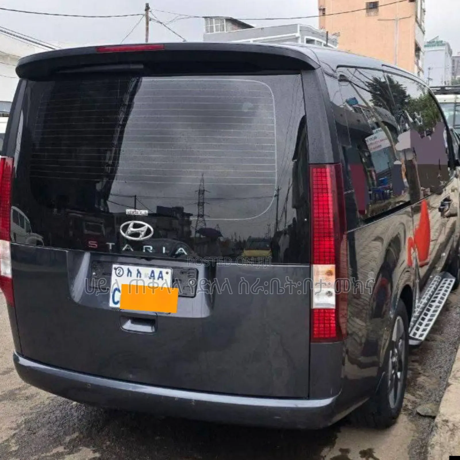 Hyundai Staria 2023 Teal