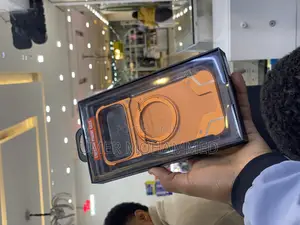 iPhone 17 Pro Max Cover