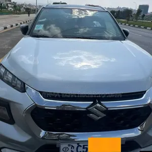 Photo - Suzuki Grand Vitara 2024 Off white