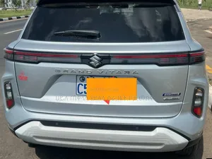 Suzuki Grand Vitara 2024 Off white