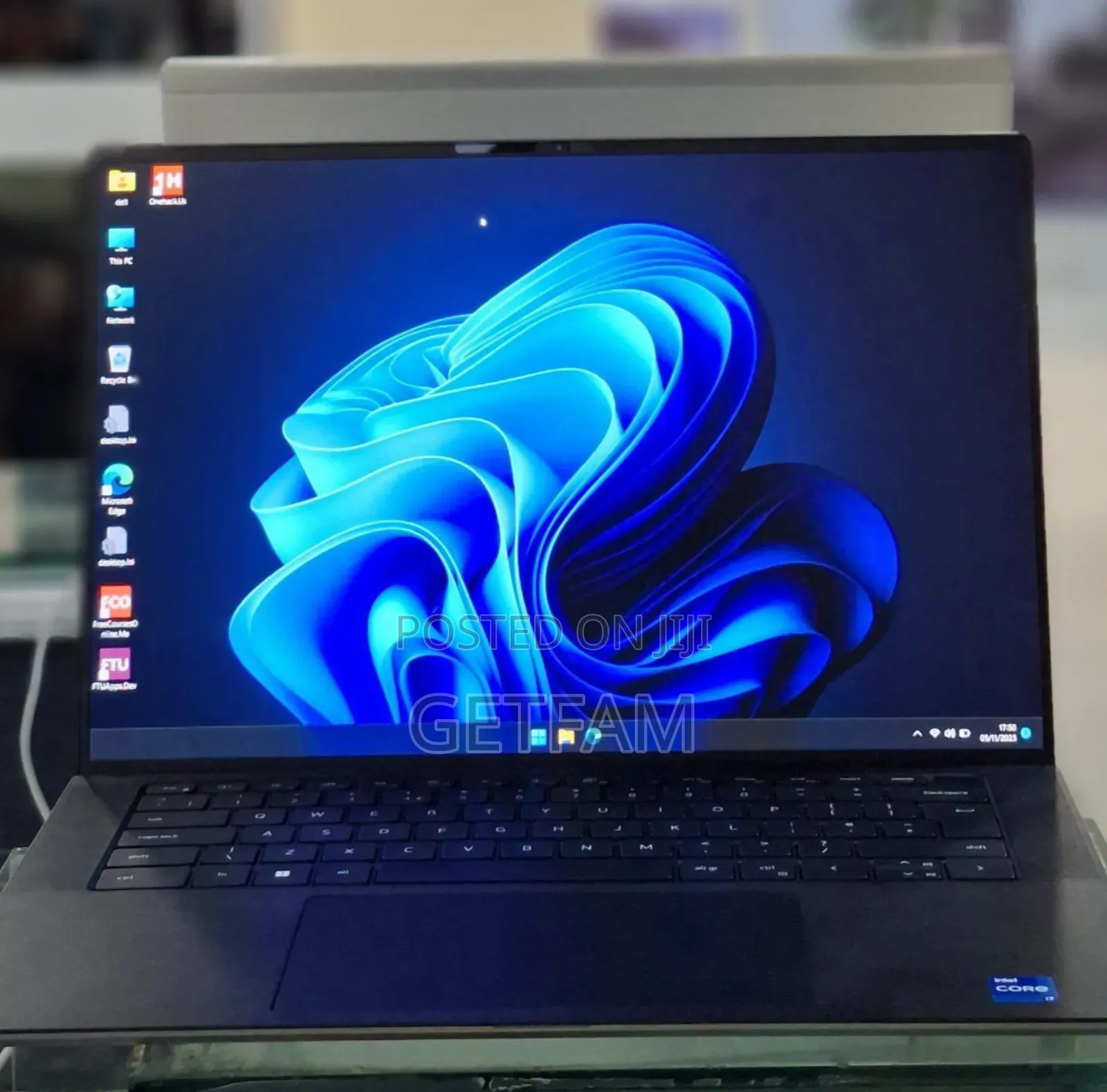 New Laptop Dell Precision 5540 16GB Intel Core I7 SSD 512GB