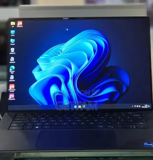 New Laptop Dell Precision 5540 16GB Intel Core I7 SSD 512GB