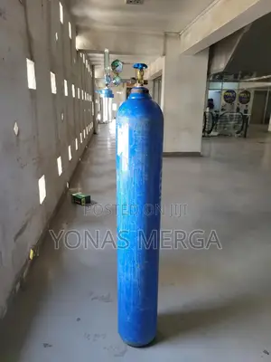 Photo - 40l Oxygen Cylinder鋆取packaging Size: Standard
40liter Oxygen Cylinder