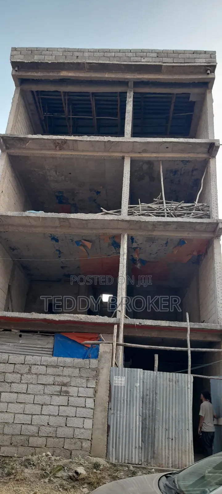 6bdrm House in Alem Bank, Akaky Kaliti for sale