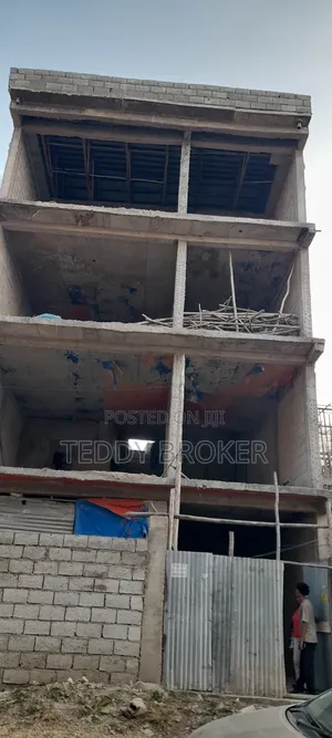 6bdrm House in Alem Bank, Akaky Kaliti for sale