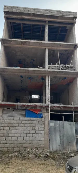 6bdrm House in Alem Bank, Akaky Kaliti for sale