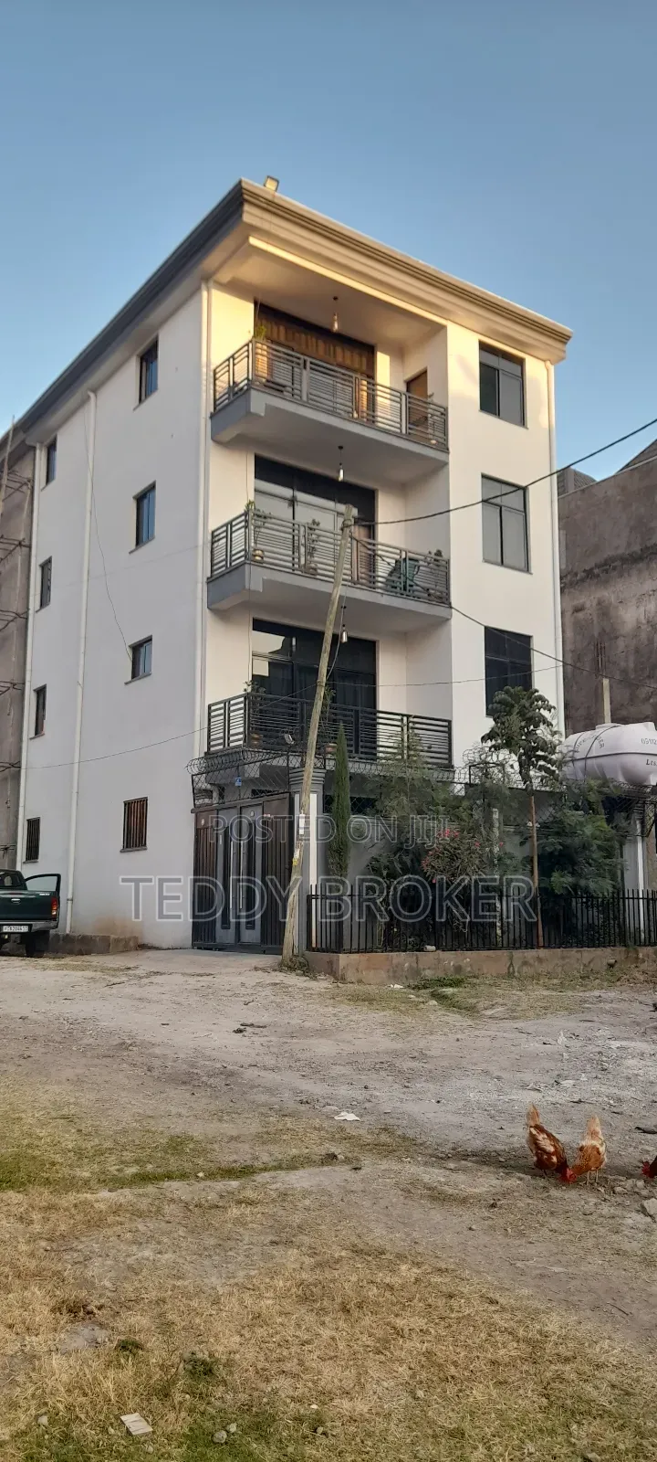 7bdrm House in Alem Bank, Akaky Kaliti for sale