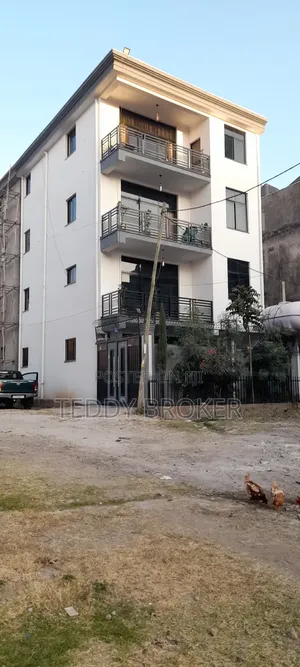 7bdrm House in Alem Bank, Akaky Kaliti for sale